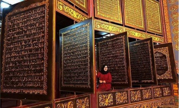 lokasi al quran al akbar palembang, museum qur’an terbesar didunia, Al Quran Al Akbar, Daya Tarik, Harga Tiket Masuk, Fasilitas