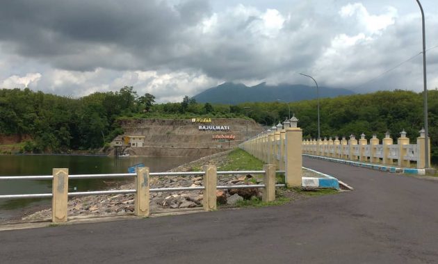 lokasi waduk bajulmati, Ukuran Mini, Deskripsi Singkat, Rute Menuju Lokasi, Pesona Lokasi, Wisata Kuliner