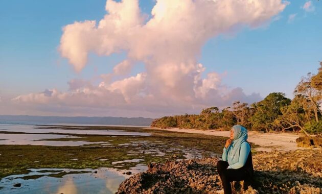 lokasi wisata pantai plengkung terletak di kecamatan tegaldlimo kabupaten banyuwangi jawa timur, Harga Tiket Masuk, Wisata Banyuwangi, Diakui Dunia, Keindahan dan Potensi, Jalan Menuju Lokasi