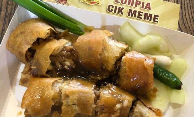 lumpia cik me me, pelopor lumpia halal mui pertama di semarang