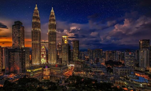 malaysia dari sejarahnya hingga masa kini, simak juga beberapa potret keindahannya berikut ini!