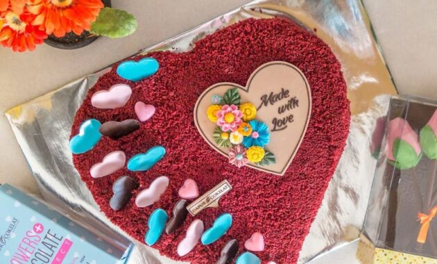 manjakan lidahmu di dapur cokelat makassar, Daftar Harga Menu, Daftar Harga Minuman, Cabang Outlet, Keistimewaan , Chocolate Corner