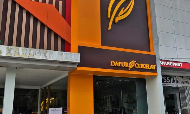 manjakan lidahmu di dapur cokelat makassar, Daftar Harga Menu, Daftar Harga Minuman, Cabang Outlet, Keistimewaan , Chocolate Corner