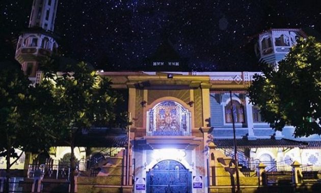 masjid agung cianjur, sisi religius dibalik icon kota