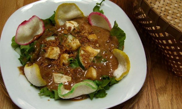 Mau Sarapan di Bandung? Coba Deh 10 Tempat Penyedia Makanan Enak Ini!