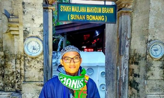menelusuri jejak sunan bonang: wali 9 yang memiliki 4 lokasi makam