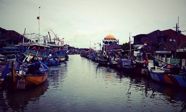 mengintip pesona surga tersembunyi di pantai morodemak, Ragam Destinasi di Kawasan Morodemak, Keunikan yang Dimiliki Morodemak, Menilik Uniknya Tradisi Sedekah Laut, Tari Zippin Khas Demak yang Memikat, Ragam Cita Rasa Kuliner Morodemak