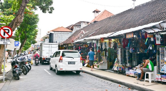 menikmati jalan legian kuta bali, Tidak Asing, Keindahan Potensi, Rute Menuju Lokasi, Jam Buka, Harga Tiket Masuk