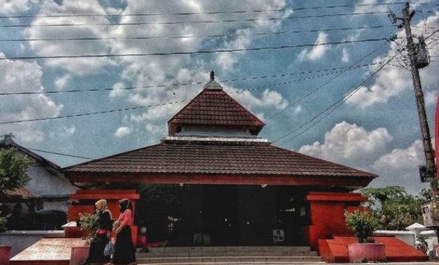menjelajahi perhentian terakhir kanjeng sunan kalijaga demak jawa tengah