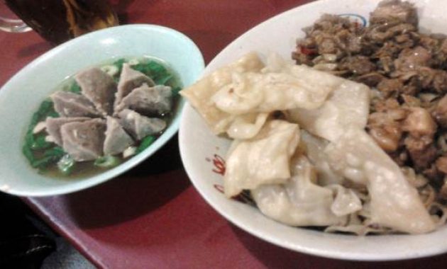 menyantap 7 mie ayam enak di kota depok