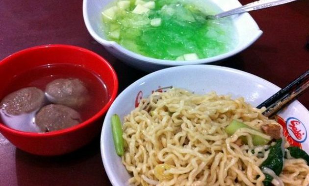 menyantap 7 mie ayam enak di kota depok