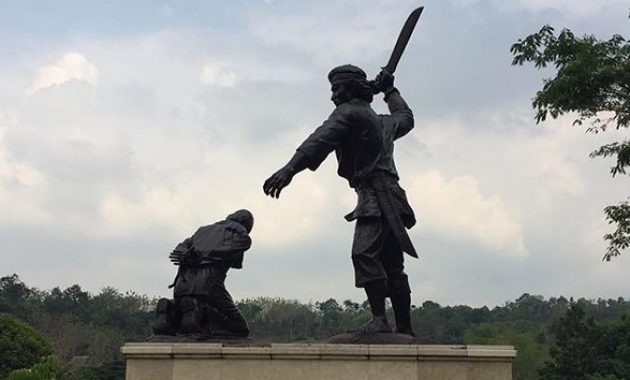monumen kresek, saksi bisu tragedi kebiadaban pki di madiun
