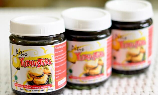 mudik ke gresik, jangan lupa bawa 10 oleh-oleh ini ya!