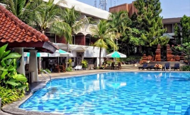 mulai dari harga rp6.000.000 per malam, ini dia daftar villa dengan kolam renang pribadi di semarang