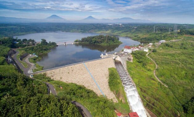 nomor 1 dan 3 lagi hits, 57 tempat wisata di semarang