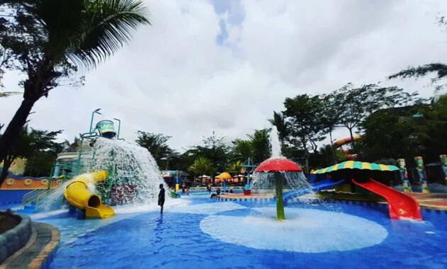opi water fun, punya seluncuran sepanjang 111 meter, Peminat Wisata Air, Rute Menuju Lokasi, Berbagai Wahana , Harga Tiket Masuk , Fasilitas