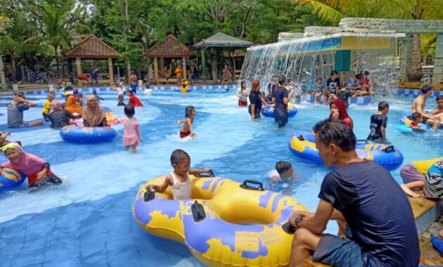 opi water fun, punya seluncuran sepanjang 111 meter, Peminat Wisata Air, Rute Menuju Lokasi, Berbagai Wahana , Harga Tiket Masuk , Fasilitas