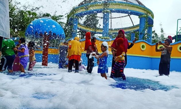 opi water fun, punya seluncuran sepanjang 111 meter, Peminat Wisata Air, Rute Menuju Lokasi, Berbagai Wahana , Harga Tiket Masuk , Fasilitas