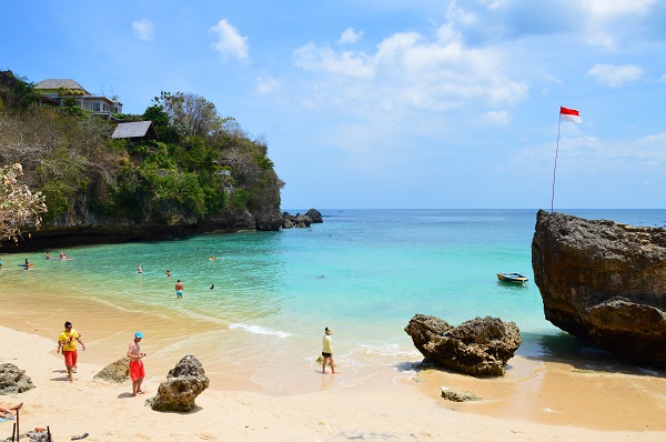 daya tarik pantai balangan, fasilitas pantai balangan, foto pantai balangan, harga tiket pantai balangan, keindahan pantai balangan, pantai balangan, pantai balangan badung, pantai balangan bali, tiket pantai balangan, pantai balangan badung: harga tiket, aktivitas seru, daya tarik