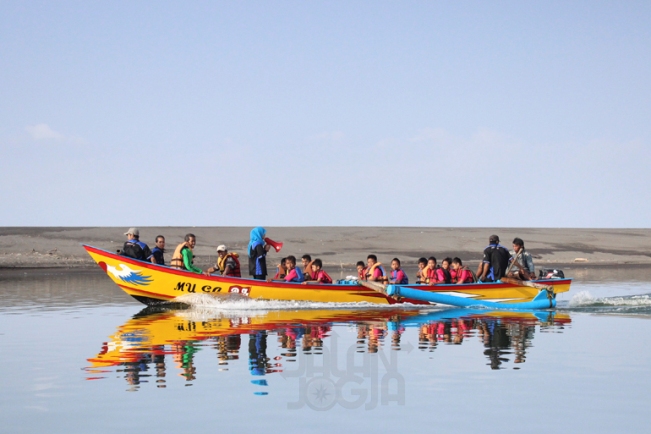 harga tiket masuk pantai baros, keindahan pantai baros fasilitas pantai baros, liburan ke pantai baros, lokasi pantai baros, pantai baros, pantai baros bantul, pantai baros jogja, rute pantai baros, tiket masuk pantai baros, wisata pantai baros, pantai baros bantul: harga tiket masuk, fasilitas hingga spot foto