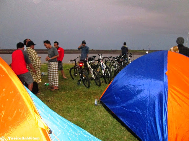 harga tiket masuk pantai baros, keindahan pantai baros fasilitas pantai baros, liburan ke pantai baros, lokasi pantai baros, pantai baros, pantai baros bantul, pantai baros jogja, rute pantai baros, tiket masuk pantai baros, wisata pantai baros, pantai baros bantul: harga tiket masuk, fasilitas hingga spot foto