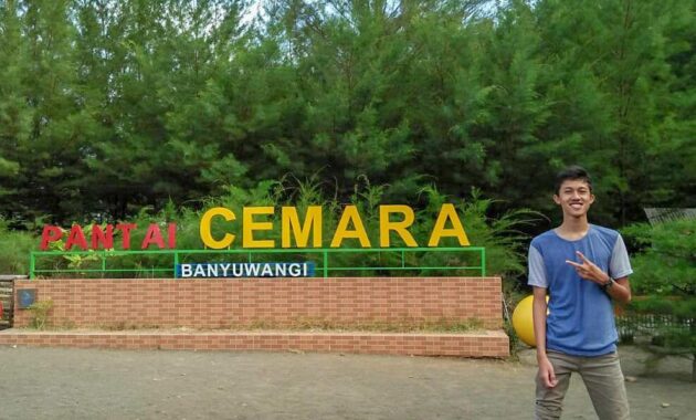 Pantai Cemara di Banyuwangi