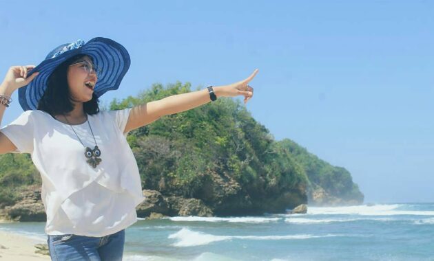 pantai gondo mayit blitar