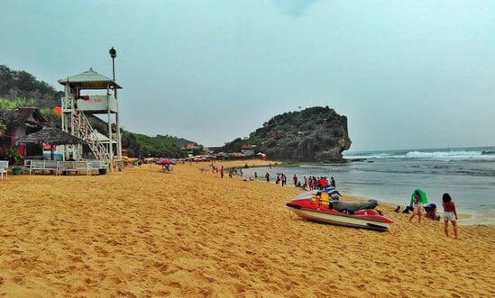 daya tarik pantai indrayanti, fasilitas pantai indrayanti, harga tiket pantai indrayanti, keindahan pantai indrayanti, pantai indrayanti, pantai indrayanti gunung kidul, pantai indrayanti jogja, wahana pantai indrayanti, pantai indrayanti jogja, harga tiket, wahana, fasilitas, daya tarik dll
