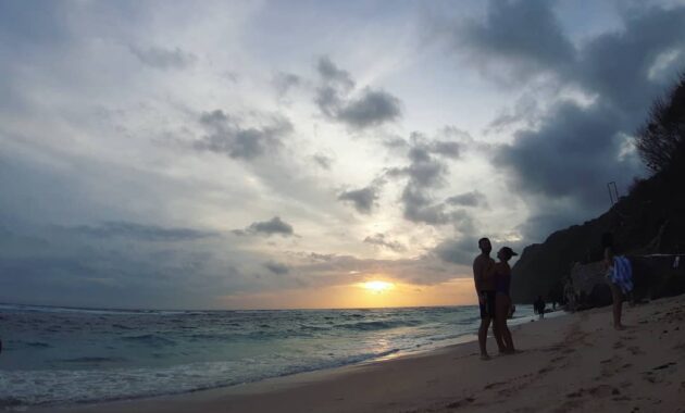 pantai karma kandara bali, Biaya Harga Masuk, Pantai Pasir Putih, Berenang dan Snorkeling, Fasilitas Yang Ada , Rute Menuju Lokasi