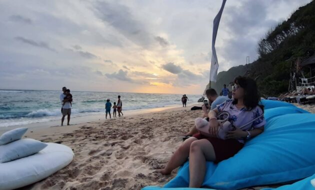 pantai karma kandara bali, Biaya Harga Masuk, Pantai Pasir Putih, Berenang dan Snorkeling, Fasilitas Yang Ada , Rute Menuju Lokasi