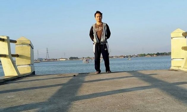 pantai morosari demak, destinasi wisata yang mempesona di jawa tengah, Rute Menuju Lokasi, Hal yang Menarik di Pantai Morosari, Fasilitas yang Ada di Pantai Morosari, Harga Tiket Masuk Pantai Morosari