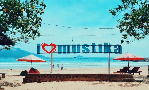 pantai mustika, calon primadona, Bukan Rahasia, Keindahan Potensi, Jalan Menuju Lokasi, Buka Jam Berapa, Harga Tiket Masuk