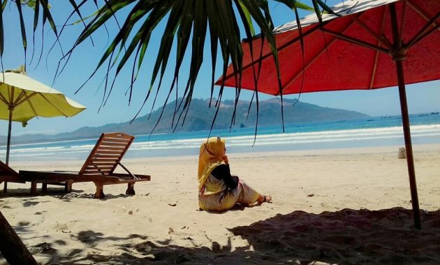 pantai mustika, calon primadona, Bukan Rahasia, Keindahan Potensi, Jalan Menuju Lokasi, Buka Jam Berapa, Harga Tiket Masuk