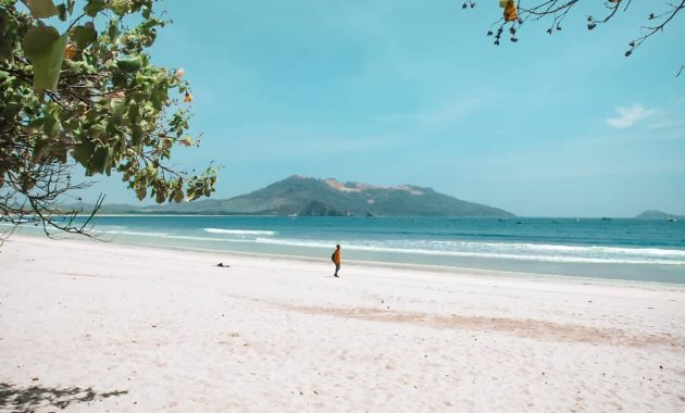 Pantai Mustika, Calon Primadona