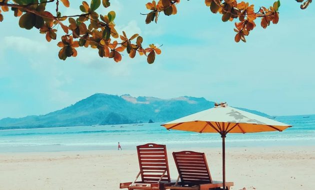 pantai mustika, calon primadona, Bukan Rahasia, Keindahan Potensi, Jalan Menuju Lokasi, Buka Jam Berapa, Harga Tiket Masuk
