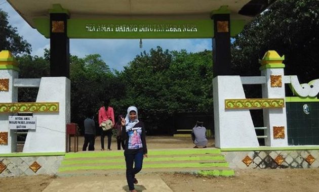 pantai nepa madura, Tidak Diragukan, Rute Menuju Lokasi, Pesona Menakjubkan, Suasana Asri, Harga Tiket Masuk 