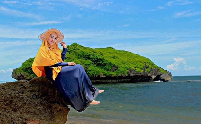 aktivitas seru pantai ngandong, harga tiket pantai ngandong, liburan ke pantai ngandong, pantai ngandong, pantai ngandong gunung kidul, pantai ngandong jogja, tiket masuk pantai ngandong, wisata pantai ngandong, pantai ngandong: harga tiket, daya tarik, aktivitas seru, fasilitas dll