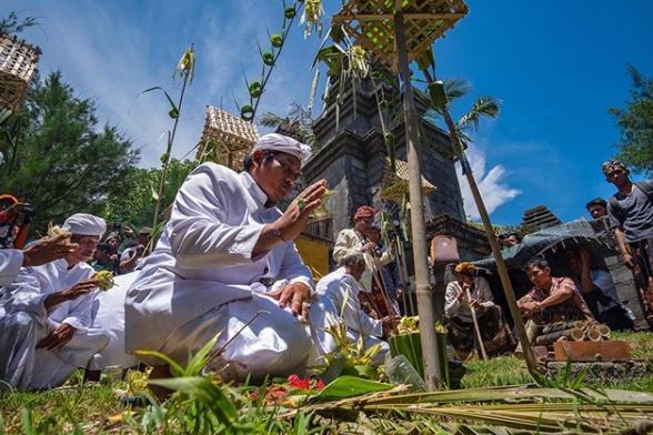 fasilitas pantai ngobaran, harga tiket pantai ngobaran, lokasi pantai ngobaran, pantai ngobaran, pantai ngobaran gunung kidul, rute pantai ngobaran, tiket masuk pantai ngobaran, wisata pantai ngobaran, wisata pantai ngobaran gunung kidul, pantai ngobaran, sensasi liburan wisata eksotis ala ‘bali’ di jogja