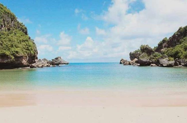 Pantai Ngrenehan Jogja: Harga Tiket, Daya Tarik, Aktivitas Seru Dll