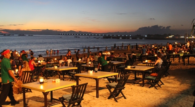 akomodasi di pantai pangandaran, aktivitas di pantai pangandaran, harga tiket masuk pantai pangandaran, kuliner di pantai pangandaran, liburan ke pantai pangandaran, lokasi pantai pangandaran, pantai pangandaran, penginapan di pantai pangandaran, rute menuju pantai pangandaran, tempat wisata pantai pangandaran, wisata pantai pangandaran, pantai pangandaran: lokasi, harga tiket masuk, fasilitas, daya tarik dll