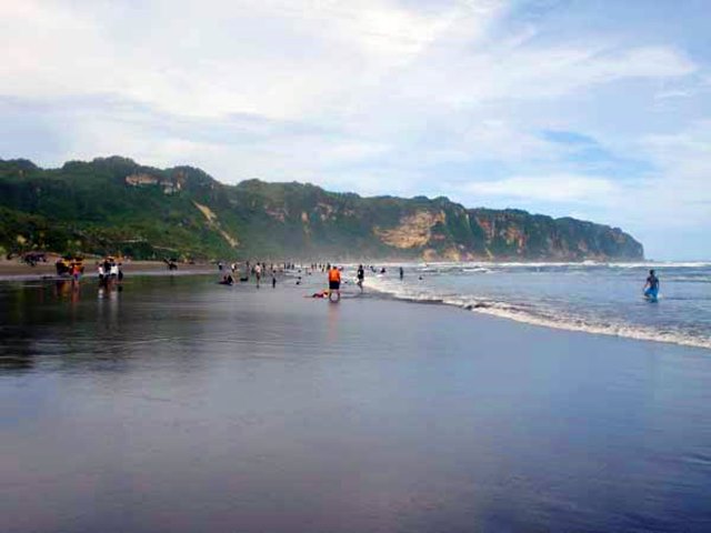 harga tiket pantai parangkusumo, keindahan pantai parangkusumo, lokasi pantai parangkusumo, pantai parangkusumo, spot foto pantai parangkusumo, tiket masuk pantai parangkusumo, wahana pantai parangkusumo, wisata alam pantai parangkusumo, pantai parangkusumo: harga tiket, fasilitas, daya tarik, aktivitas seru dll