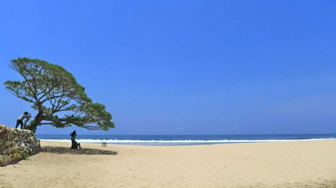 Pantai Pok Tunggal: Harga Tiket, Daya Tarik, Aktivitas Seru, Fasilitas