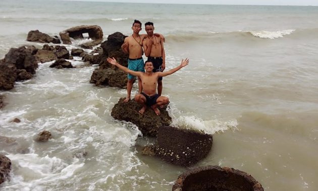 pantai ria gresik, Pantai di Gresik, Dua Lokasi, Keelokannya , Lokasi Dimana, Buka Jam Berapa