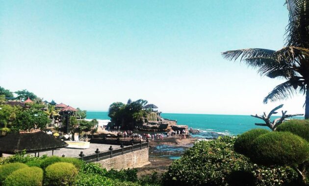 pantai tanah lot bali