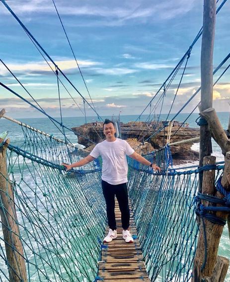 fasilitas pantai timang, gondala pantai timang, harga masuk taman safari, harga tiket masuk pantai timang, liburan ke pantai timang, lokasi pantai timang, pantai timang, pantai timang jogja, tiket masuk pantai timang, tiket naik gondala pantai timang, tiket pantai timang, wisata pantai timang, pantai timang ‘gondola & jembatan gantung’, tiket, daya tarik dll