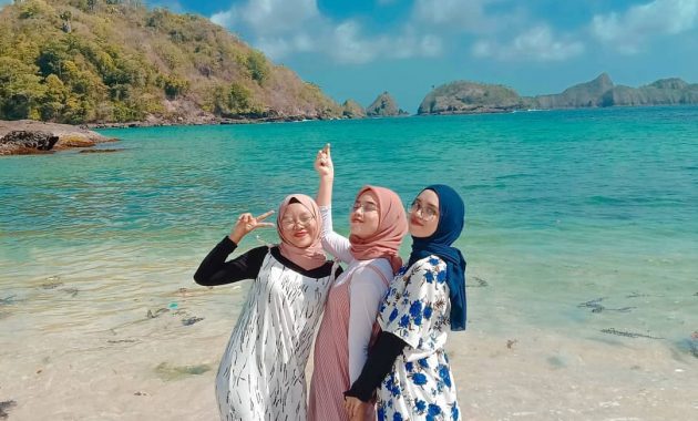 pantai wedi ireng, Tidak Ada Habisnya, Keindahan Potensi, Jalan Menuju Lokasi, Buka Jam Berapa, Harga Tiket Masuk
