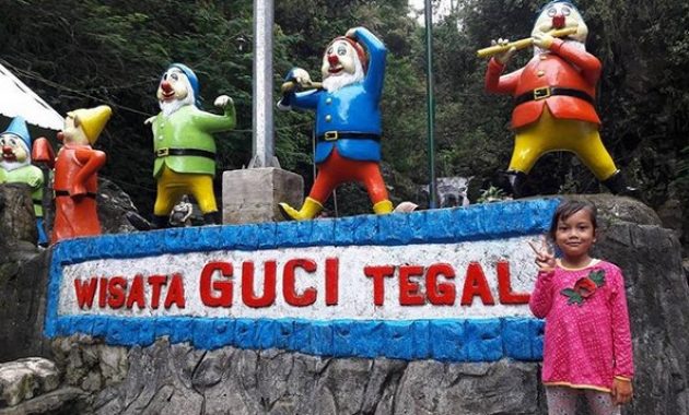 pemandian air panas guci: selain untuk relaksasi, katanya tempat wisata ini dapat menyembuhkan penyakit lho!