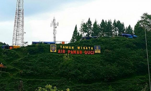 pemandian air panas guci: selain untuk relaksasi, katanya tempat wisata ini dapat menyembuhkan penyakit lho!