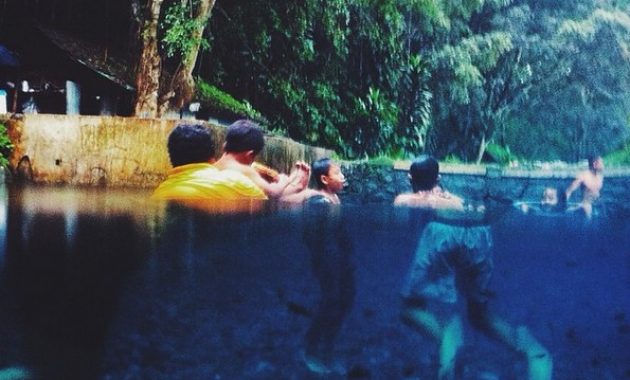 pemandian mata air senjoyo salatiga yang masih alami dan kuno, Rute Perjalanan, Daya Tarik Wisata, Cerita Misteri, Fasilitas