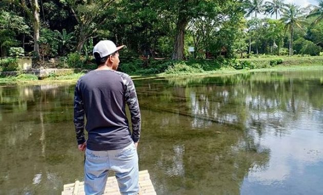 Pemandian Mata Air Senjoyo Salatiga Yang Masih Alami dan Kuno